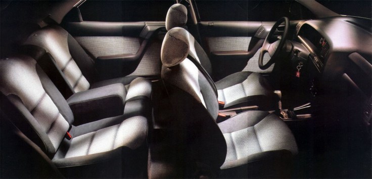 Xantia_alcantara_sisustus