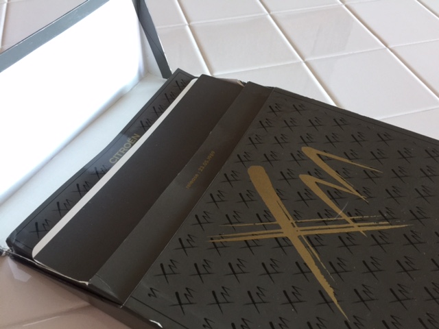 xm_lehdistokansio_01